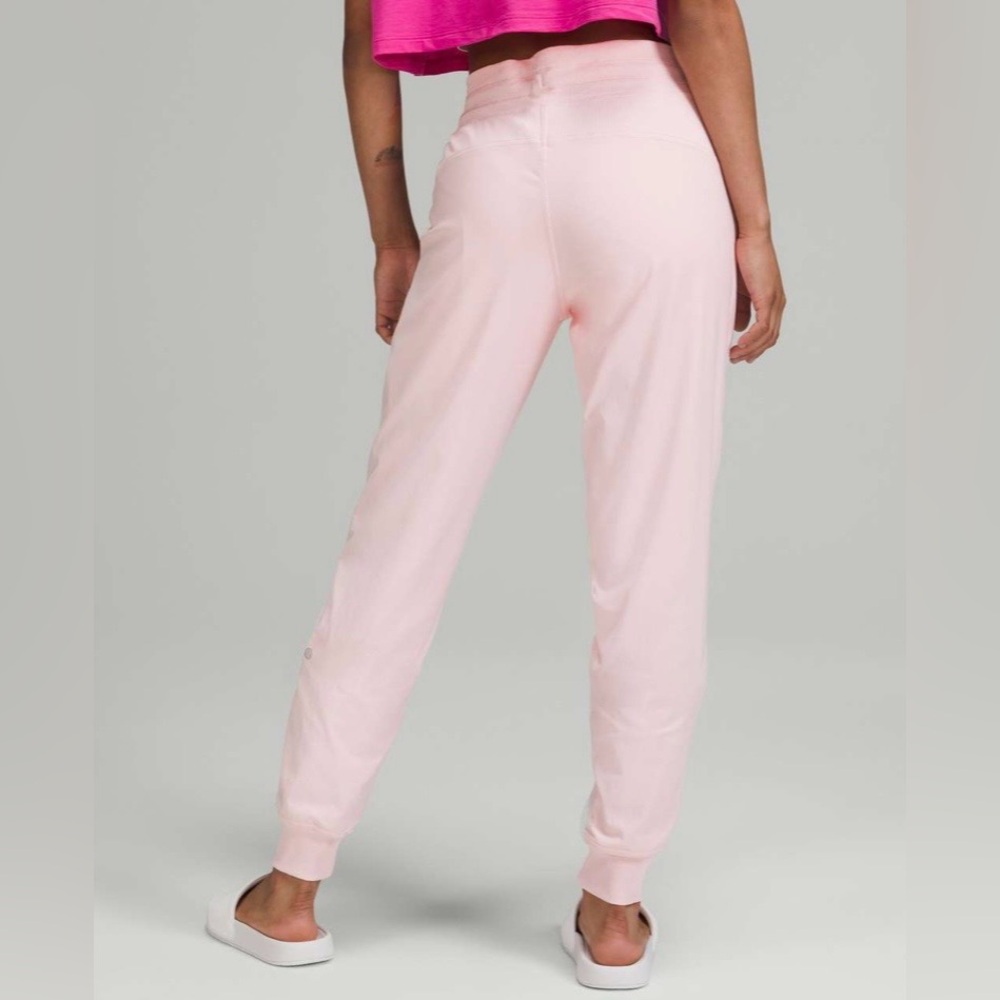 Lululemon Dance Studio Mid-Rise Lined Jogger Strawberry Milkshake Size 4